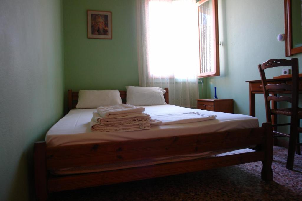 Earini Rooms And Apartments Chania  Bilik gambar